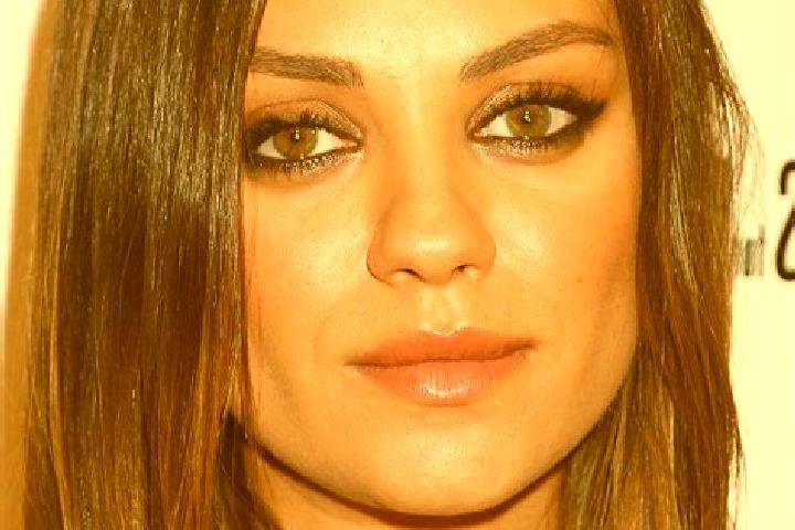 Chloe, 33, a dark blonde hazel-eyed latina companion based in Laje do Muriae. Offering Erotic Massage, Deep French Kissing, Couples, OWO, Dinner Date. Availa...