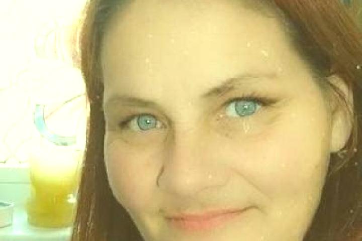 Chloe, 33, a red dark-eyed caribbean companion based in Chalkville. Offering Dinner Date, Party Girl, Tantra, Couples. Available for incall and outcall, day ...