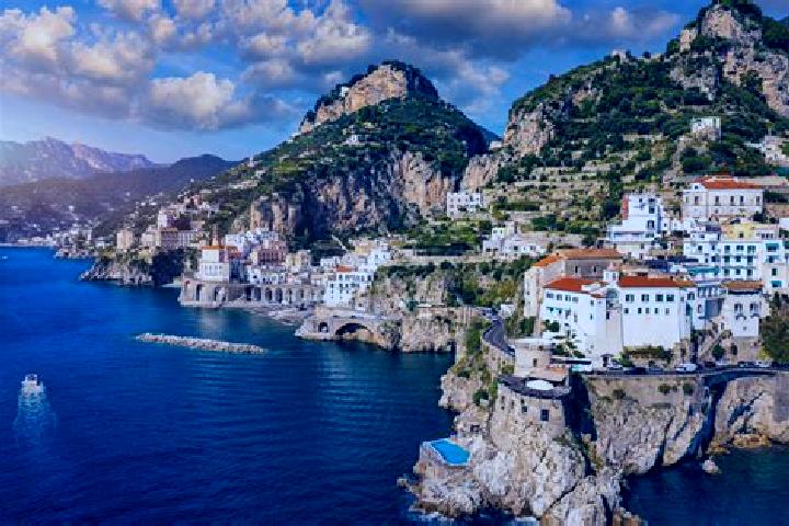 Chloe, 33 — Escort in Tramonti, Italy