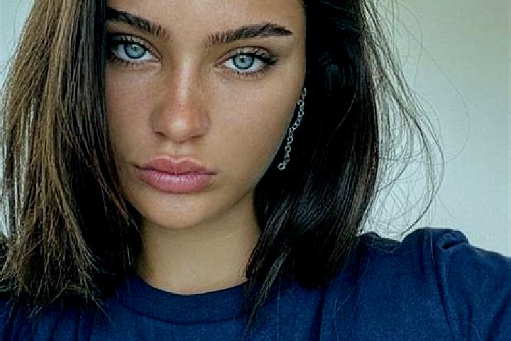 Chloe, 34, a brunette dark-eyed slavic companion based in Barby. Offering Party Girl, Roleplay, Girlfriend Experience. Available for incall and outcall, day ...