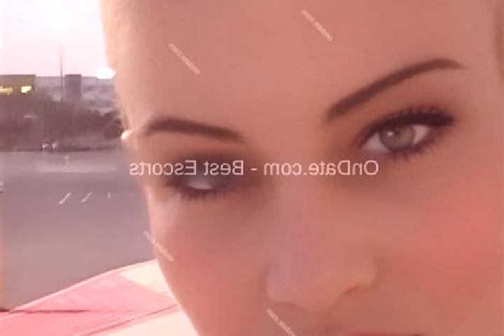 Chloe, 34 — Escort in Lidgerwood, United States
