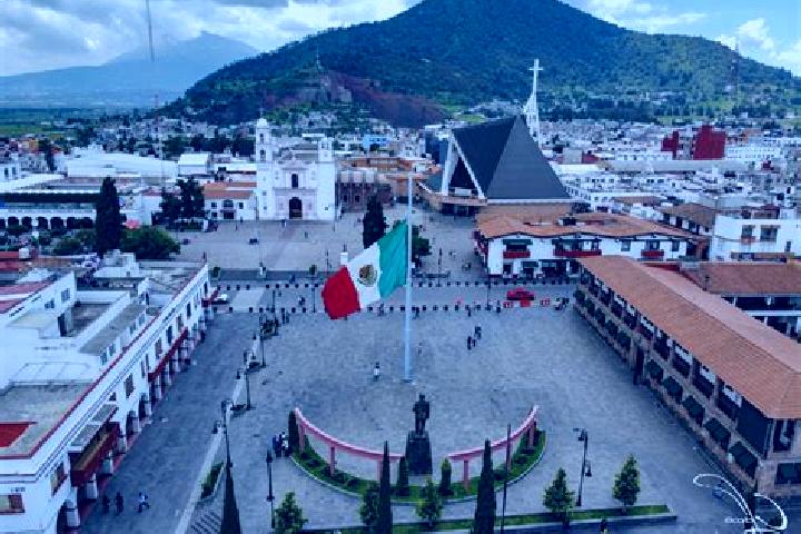 Chloe, 34 — Escort in Santa Maria Citendeje, Mexico