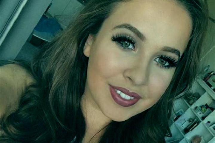 Chloe, 35, a auburn brown-eyed caucasian companion based in General Rodriguez. Offering Dinner Date, Duos, Party Girl. Available for incall and outcall, day ...