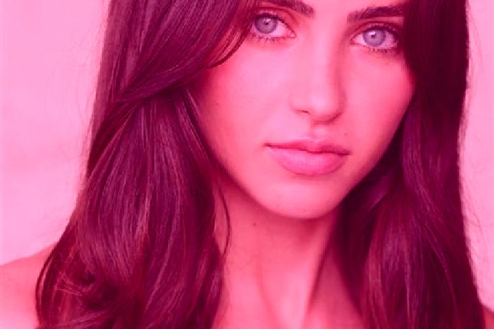 Chloe, 35, a brunette amber-eyed mixed companion based in Sornac. Offering Fetish, Dinner Date, Massage, Striptease. Available for incall and outcall, day an...