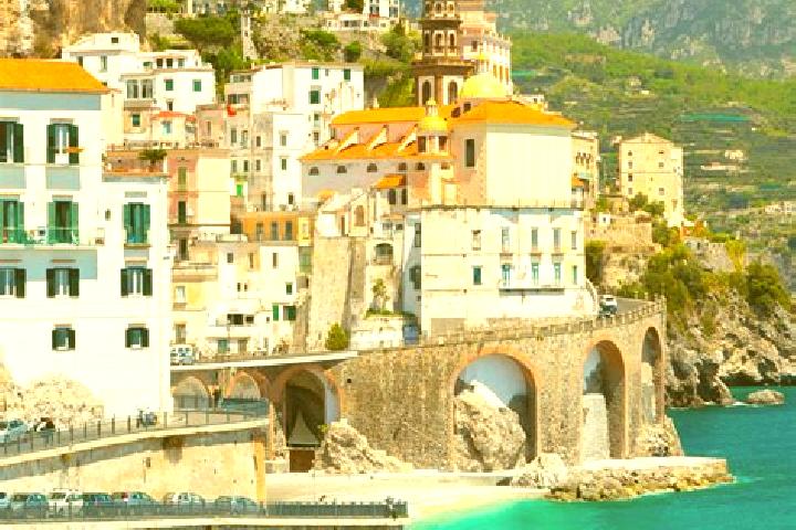 Chloe, 35 — Escort in Pau, Italy