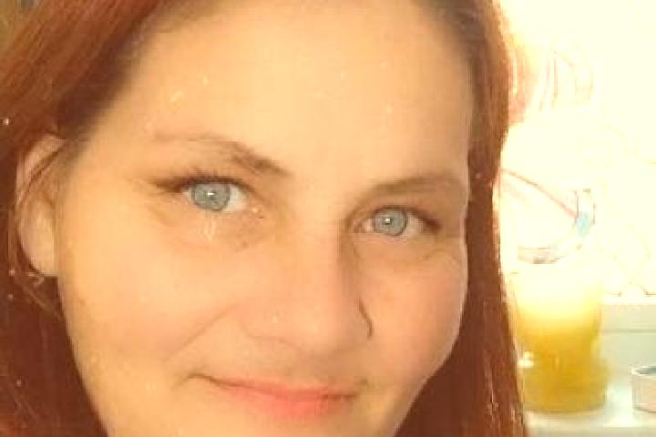 Chloe, 36, a red grey-eyed caucasian companion based in Eckartsberga. Offering Massage, Fetish, BDSM, Prostate Massage, Overnight. Available for incall and o...