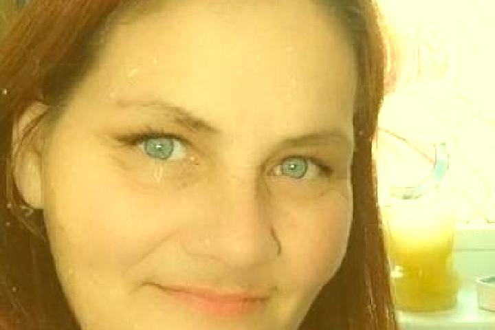 Chloe, 36, a red grey-eyed latina companion based in Tornavento. Offering Overnight, Party Girl, Fetish, CIM. Available for incall and outcall, day and eveni...