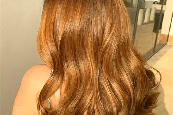 Chloe, 37, a chestnut brown-eyed slavic companion based in Vega de Valcarce. Offering Duos, Tantra, A-Level, Couples. Available for incall and outcall, overn...