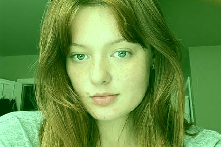 Chloe, 37, a red blue-eyed european companion based in Digbohouo. Offering A-Level, Roleplay. Available for incall and outcall, day and evening dates.