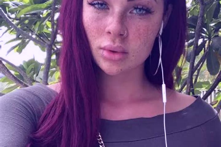 Chloe, 37, a red green-eyed latina companion based in Gang. Offering A-Level, BDSM, Dinner Date. Available for incall and outcall, day and evening dates.