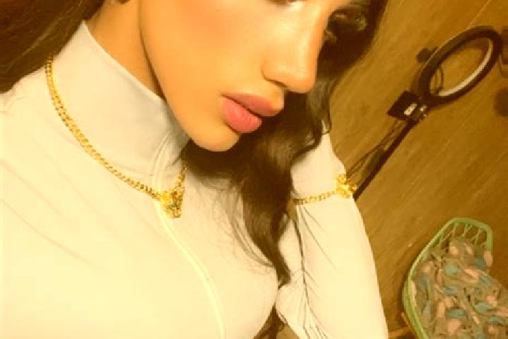 Chloe, 37 — Escort in Maro, India