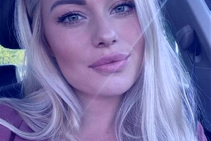 Chloe, 38, a blonde hazel-eyed mediterranean companion based in Begimli. Offering A-Level, Party Girl, Dinner Date. Available for incall and outcall, day and...