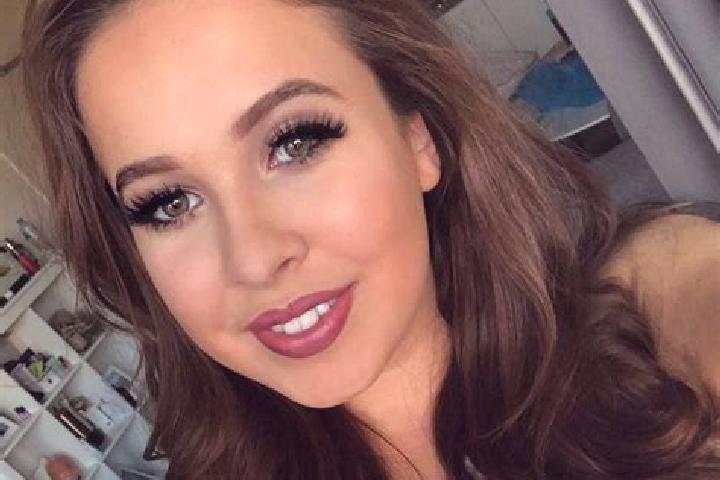 Chloe, 38, a brunette grey-eyed mixed companion based in Cockburn Town. Offering Fetish, Tantra, Striptease. Available for incall and outcall, day and evenin...