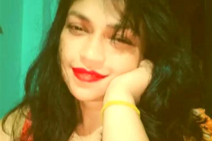 Chloe, 38 — Escort in Shyamnagar, India