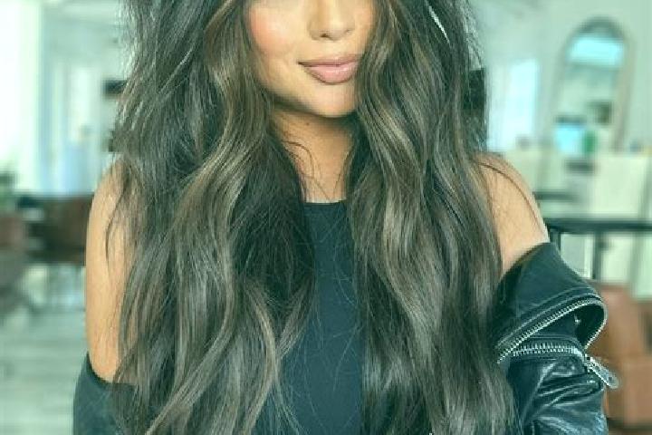 Chloe, 39, a brunette brown-eyed middle eastern companion based in Drossdorf. Offering Massage, A-Level, Party Girl, CIM. Available for incall and outcall, d...