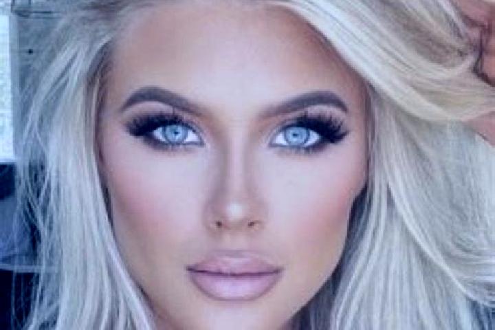 Chloe, 39, a platinum blonde dark-eyed ebony companion based in Dunaszekcso. Offering BDSM, CIM, Striptease, A-Level, Tantra. Available for incall and outcal...