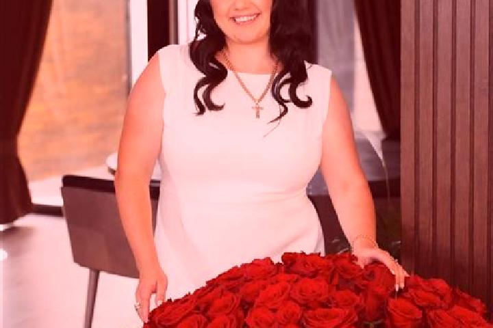 Chloe, 39 — Escort in Vilkhivtsi-Lazy, Ukraine