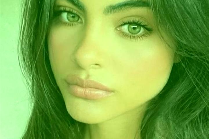 Clara, 20, a brunette green-eyed caribbean companion based in Tlogomojo. Offering Erotic Massage, 69, Overnight. Available for incall and outcall, overnight ...
