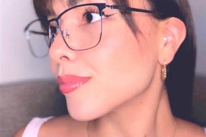 Clara, 20 — Escort in Nealtican, Mexico