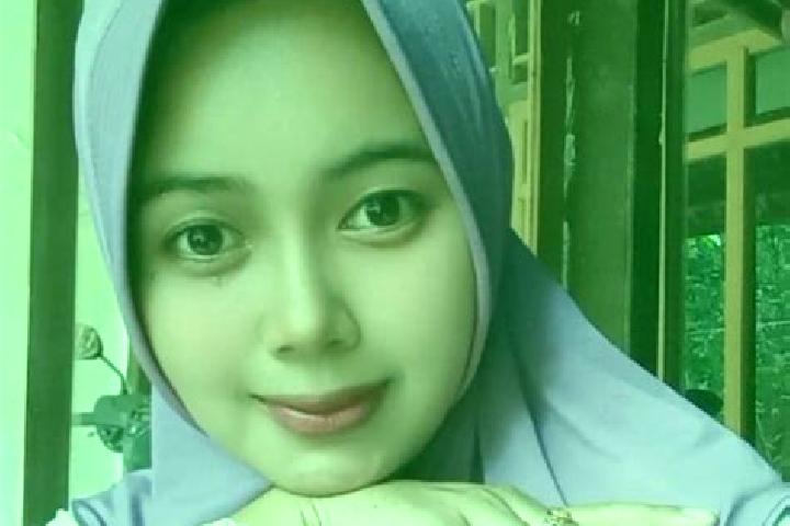 Clara, 21 — Escort in Sukajaya, Indonesia