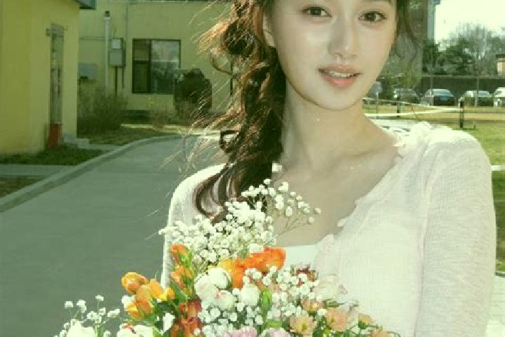 Clara, 21 — Escort in Xia Zanggor, China