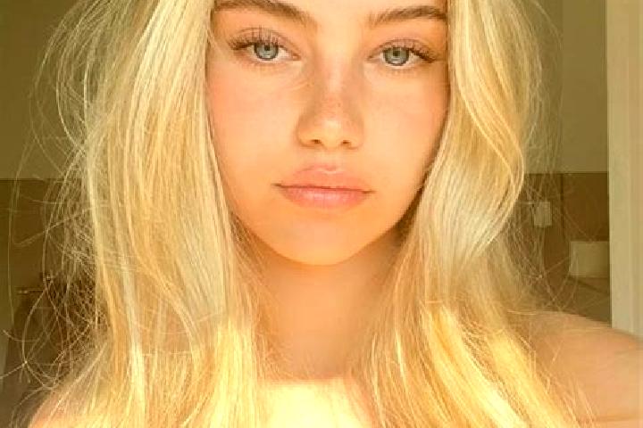 Clara, 22, a blonde blue-eyed indian companion based in Ukpor. Offering Tantra, Overnight, Travel Companion. Available for incall and outcall, day and evenin...