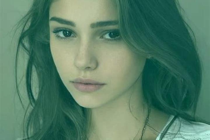 Clara, 22, a brunette grey-eyed slavic companion based in Montperreux. Offering Tantra, Party Girl, A-Level, Domination. Available for incall and outcall, da...