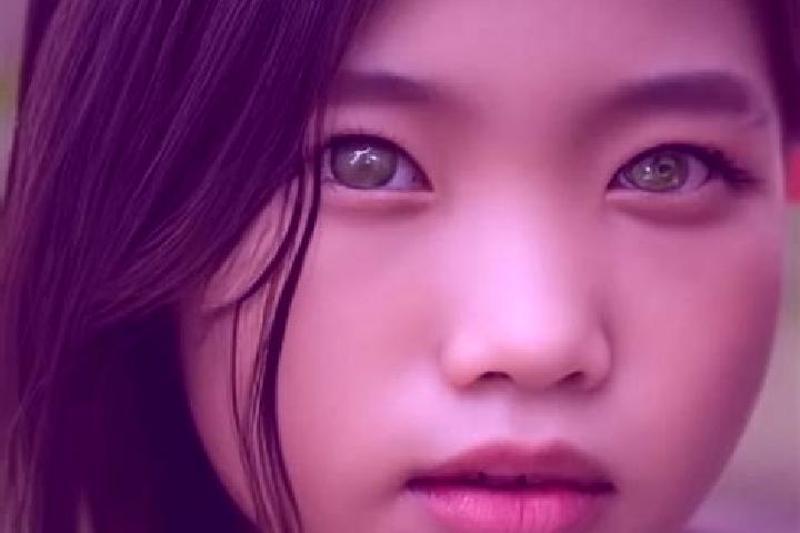 Clara, 22, a dark blonde green-eyed asian companion based in Monte Rinaldo. Offering 69, Tantra, Massage. Available for incall and outcall, day and evening d...