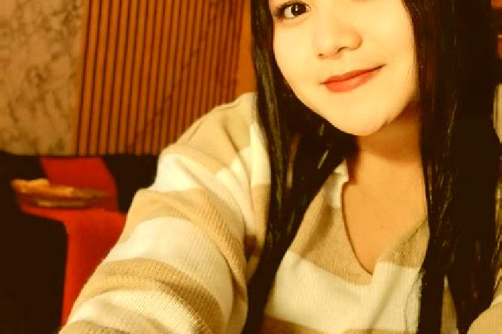 Clara, 22 — Escort in Cisolok, Indonesia
