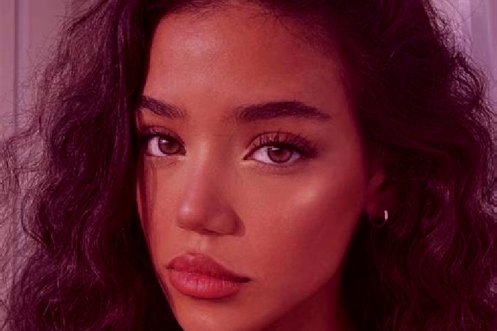 Clara, 23, a black brown-eyed middle eastern companion based in Wilskerke. Offering Dinner Date, Domination, Roleplay, Party Girl, Overnight. Available for i...