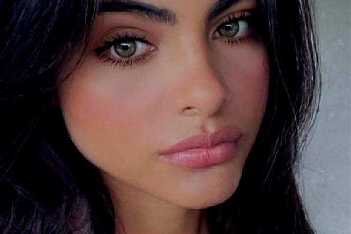 Clara, 23, a black green-eyed caucasian companion based in Horni Dubenky. Offering Party Girl, Overnight, Fetish, Duos. Available for incall and outcall, ove...