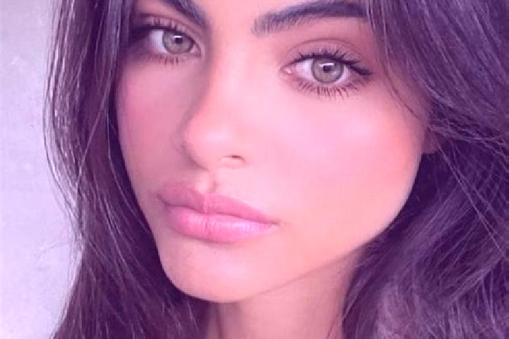 Clara, 23, a black green-eyed indian companion based in Modave. Offering Striptease, Massage, Prostate Massage, Travel Companion, Couples. Available for inca...
