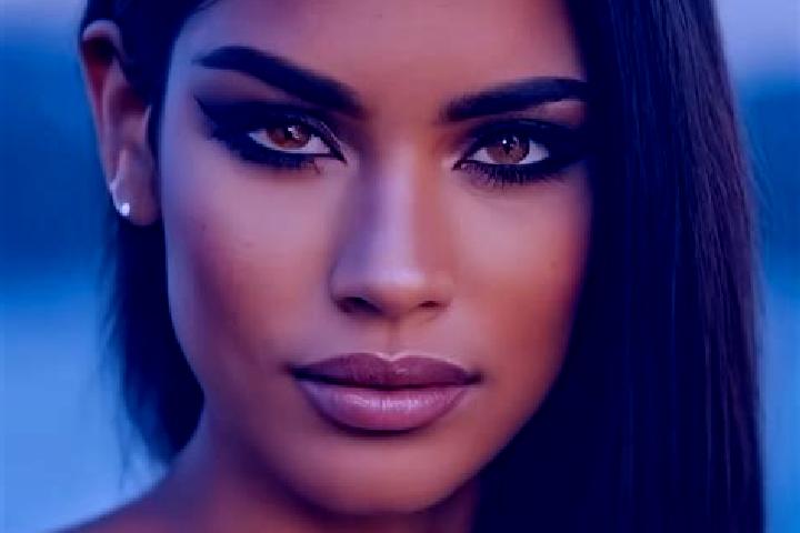 Clara, 23, a dark blonde amber-eyed latina companion based in Santa Maria Atlihuetzian. Offering Striptease, Overnight, Domination. Available for incall and ...
