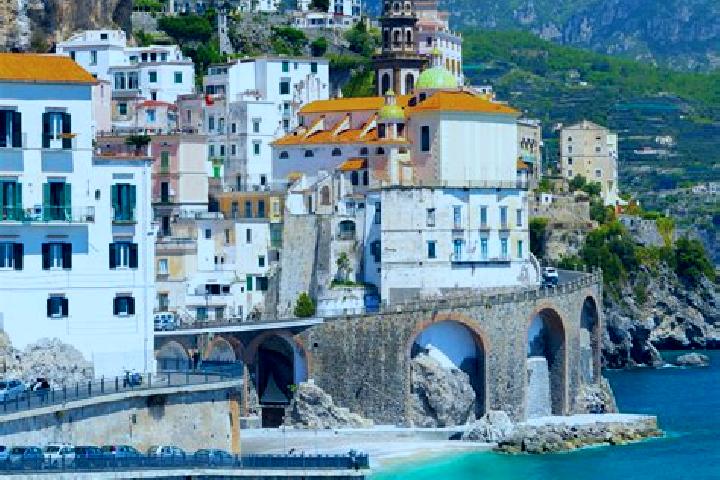 Clara, 23 — Escort in Marciano, Italy