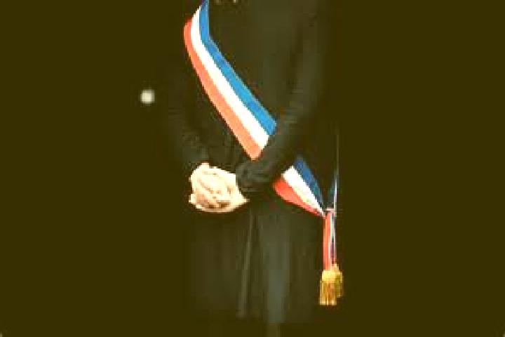 Clara, 23 — Escort in Queaux, France
