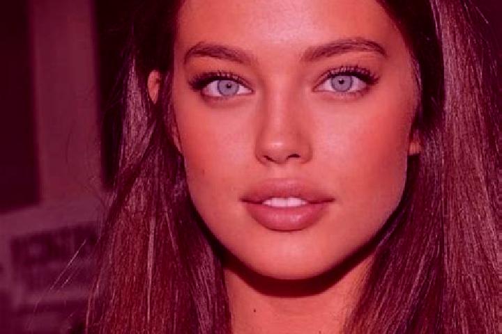 Clara, 24, a black green-eyed mediterranean companion based in Zuerich (Kreis 11) / Seebach. Offering Girlfriend Experience, Tantra, Dinner Date, Party Girl....