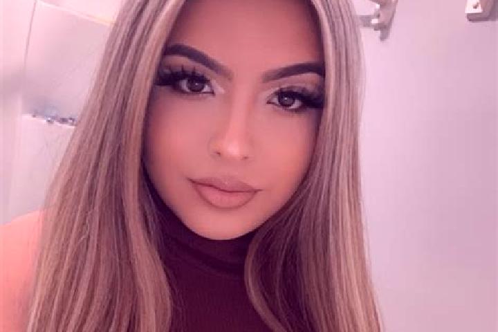 Clara, 24, a blonde grey-eyed latina companion based in Vradiyivka. Offering Overnight, Massage, A-Level. Available for incall and outcall, day and evening d...