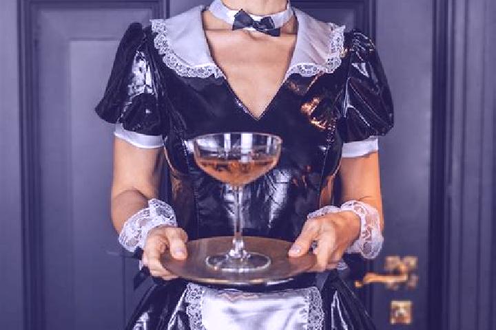 Clara, 24, a brunette grey-eyed caucasian companion based in Glazoue. Offering Roleplay, Duos, Dinner Date, BDSM, Tantra. Available for incall and outcall, o...