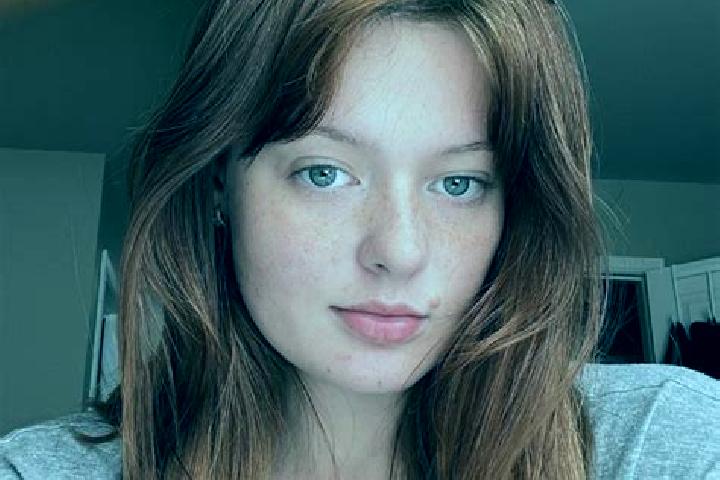 Clara, 24, a red green-eyed european companion based in Akhaltsikhe. Offering Roleplay, Girlfriend Experience. Available for incall and outcall, overnight bo...