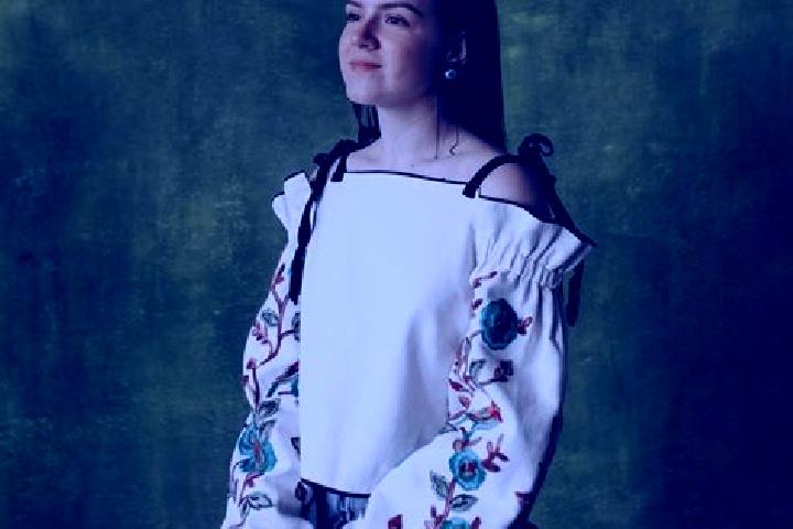 Clara, 24 — Escort in Nyzhnii Koropets, Ukraine