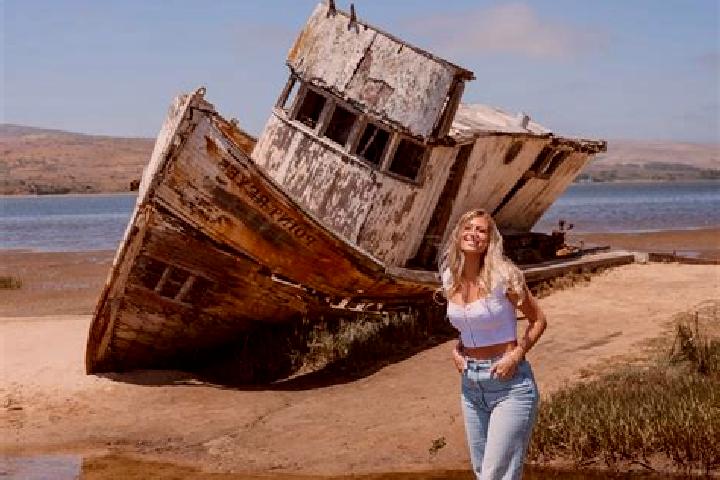 Clara, 24 — Escort in Point Reyes Station, United States