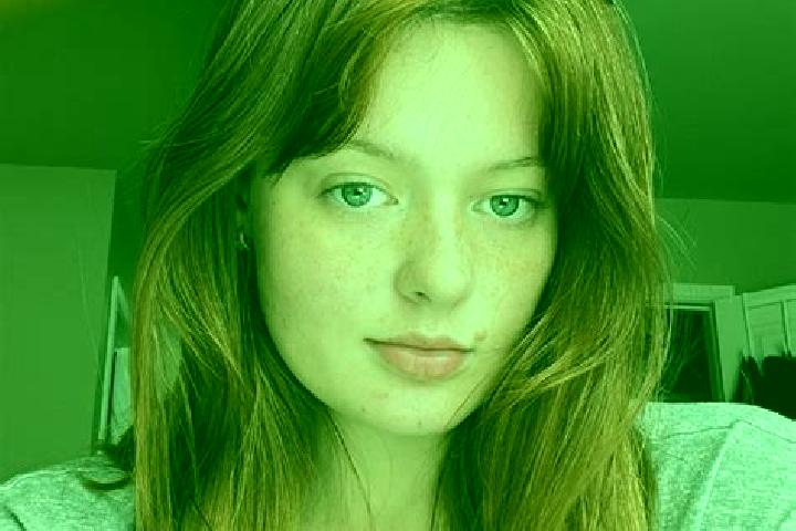Clara, 25, a auburn brown-eyed caucasian companion based in Larkfield-Wikiup. Offering Massage, Couples, 69. Available for incall and outcall, day and evenin...
