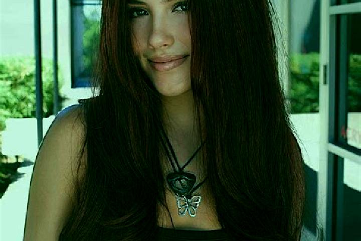 Clara, 25, a auburn dark-eyed caucasian companion based in Aying. Offering CIM, BDSM, Striptease, Roleplay. Available for incall and outcall, overnight booki...