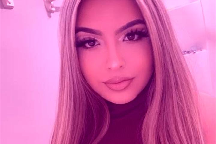 Clara, 25, a blonde dark-eyed latina companion based in Coussay-les-Bois. Offering Prostate Massage, Deep French Kissing, Massage, GFE, Overnight. Available ...