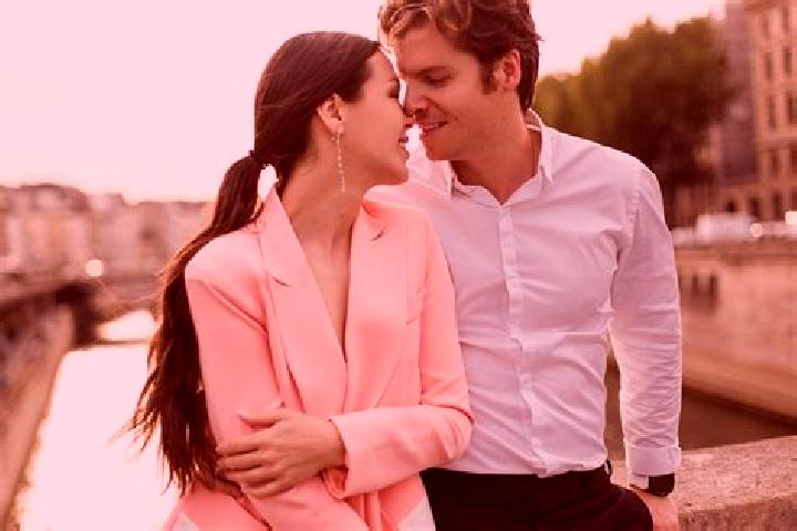 Clara, 25, a red dark-eyed european companion based in Fankeng. Offering Couples, Deep French Kissing, BDSM. Available for incall and outcall, day and evenin...