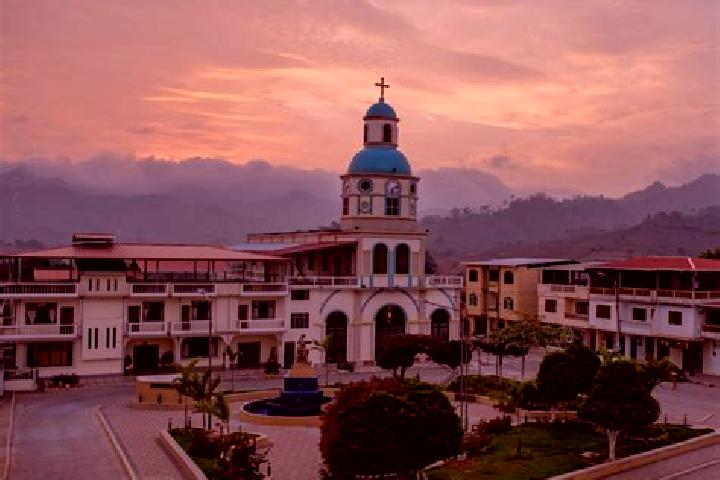Clara, 25 — Escort in Marcabeli, Ecuador
