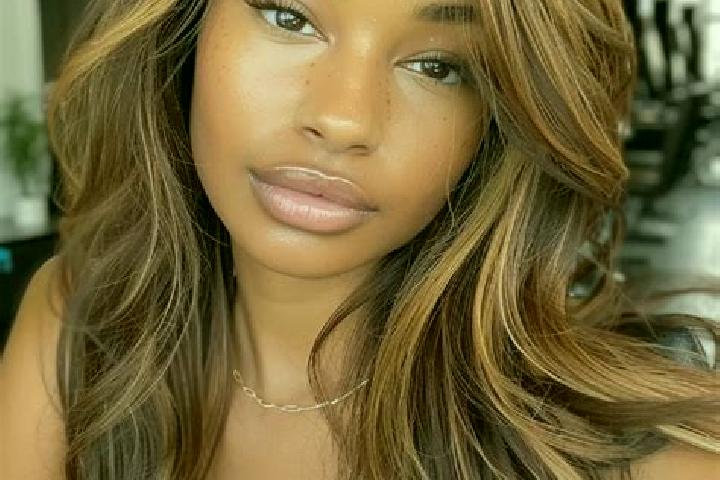 Clara, 26, a dark blonde brown-eyed caribbean companion based in Hikari. Offering Couples, Massage. Available for incall and outcall, overnight bookings avai...