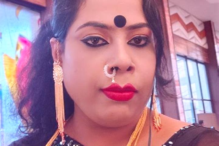 Clara, 26 — Escort in Kalinagar, India