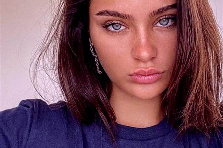 Clara, 27, a black dark-eyed mixed companion based in Krushari. Offering Party Girl, Domination, A-Level. Available for incall and outcall, day and evening d...