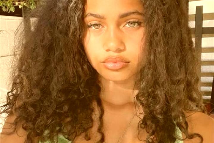 Clara, 27, a black green-eyed mixed companion based in Primorsko. Offering Erotic Massage, Massage, Overnight, Couples. Available for incall and outcall, day...